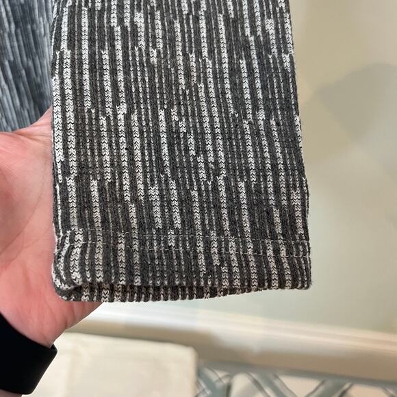 Papillon NEW Textured Liner Print Sweater Dress Grey Size Large - Picture 9 of 15